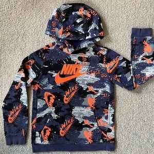NIKE Hoodie Youth Size M
